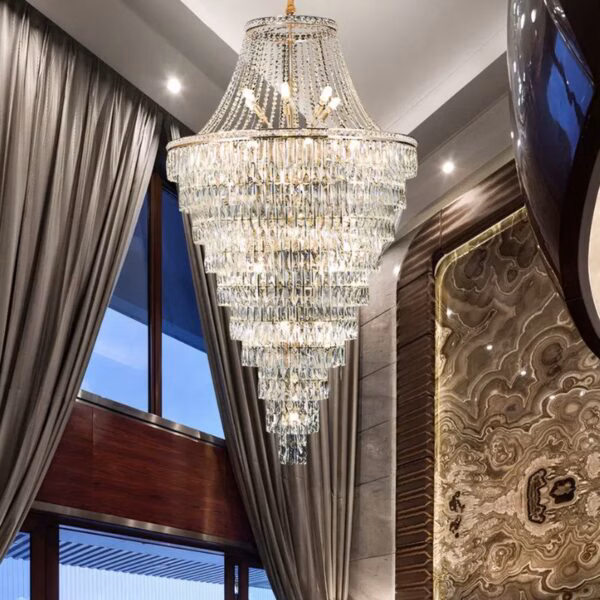 Lustre cristal cascade étages design luxe