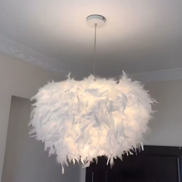 Suspension LED plumes blanches design scandinave