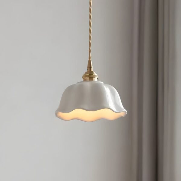 Suspension céramique blanche ondulée style scandinave