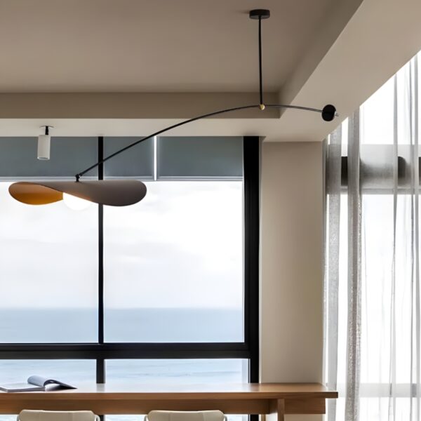 Plafonnier suspendu déporté asymétrique noir et or